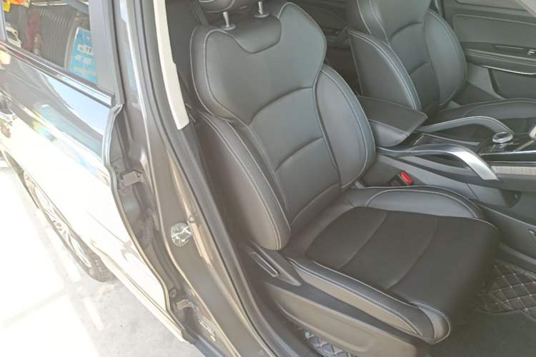 Used Geely Auto Emgrand X7 Sport 2020 1.8TD DCT Smart Connect PRO Right Front Seat