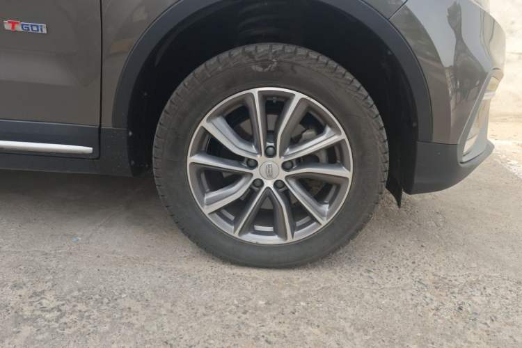 Used Geely Auto Emgrand X7 Sport 2020 1.8TD DCT Two-Wheel Drive Smart Connect 4G-Enabled Version Right Front Wheel Hub