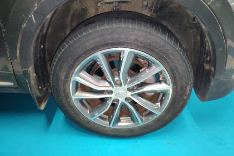 Used Geely Auto Emgrand X7 Sport 2020 1.8TD DCT Two-Wheel Drive Smart Connect 4G-Enabled Version Right Front Wheel Hub