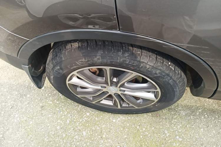 Used Geely Auto Emgrand X7 Sport 2020 1.8TD DCT Two-Wheel Drive Smart Connect 4G-Enabled Version Right Rear Wheel Hub