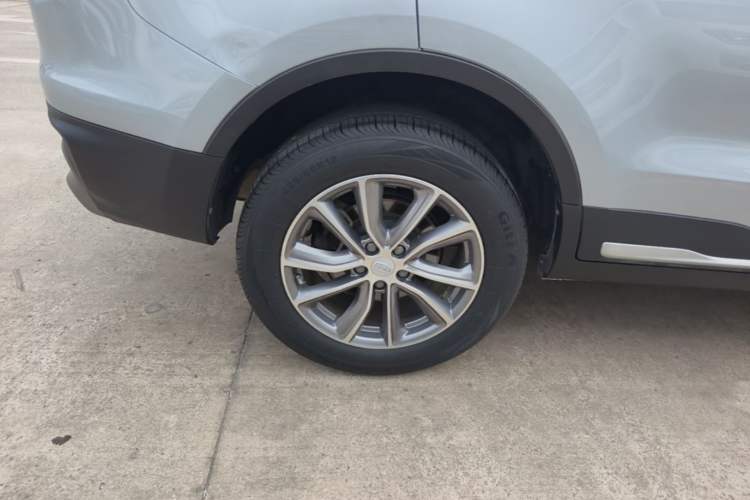 Used Geely Auto Emgrand X7 Sport 2020 1.8TD DCT Two-Wheel Drive Smart Connect 4G-Enabled Version Right Rear Wheel Hub