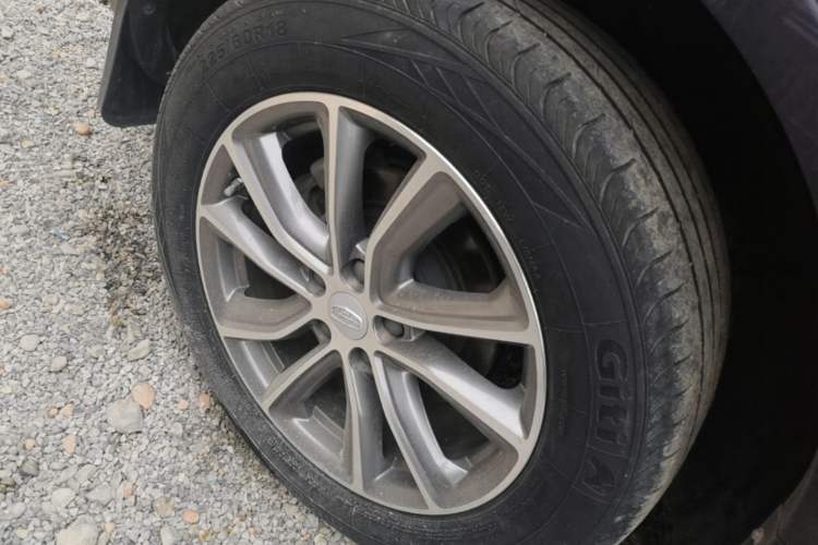 Used Geely Auto Emgrand X7 Sport 2020 1.8TD DCT Two-Wheel Drive Smart Connect 4G-Enabled Version Right Rear Wheel Hub
