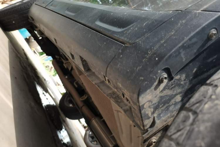 Used Geely Auto Emgrand X7 Sport 2020 1.8TD DCT Two-Wheel Drive Zhiya Model Right Side Sill