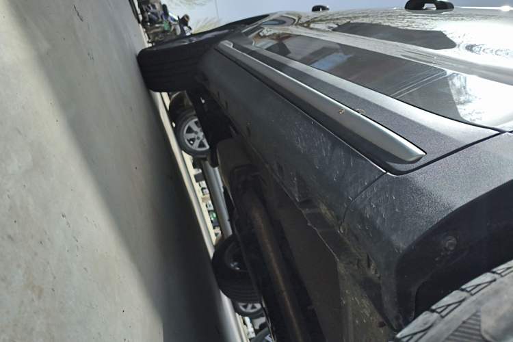 Used Geely Auto Emgrand X7 Sport 2020 1.8TD DCT Two-Wheel Drive Smart Connect 4G-Enabled Version Right Side Sill