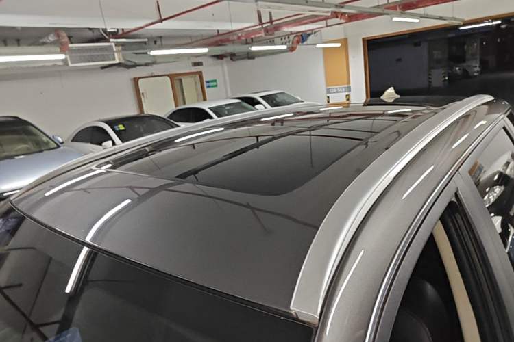 Used Geely Auto Emgrand X7 Sport 2020 1.8TD DCT Two-Wheel Drive Smart Connect 4G-Enabled Version Roof