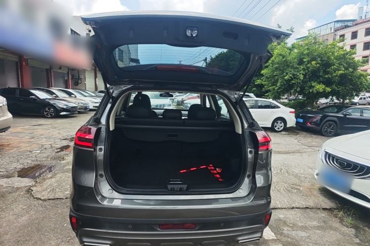 Used Geely Auto Emgrand X7 Sport 2020 1.8TD DCT Two-Wheel Drive Smart Connect 4G-Enabled Version Trunk