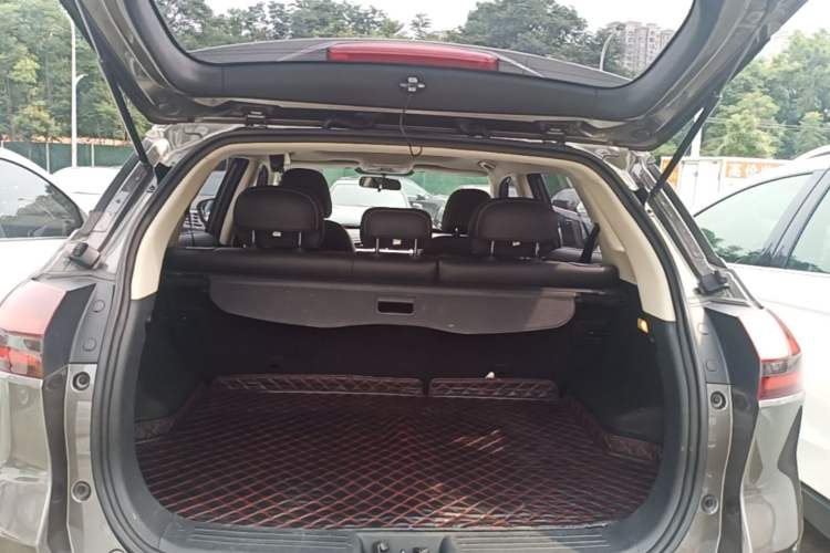 Used Geely Auto Emgrand X7 Sport 2020 1.8TD DCT Two-Wheel Drive Smart Connect 4G-Enabled Version Trunk