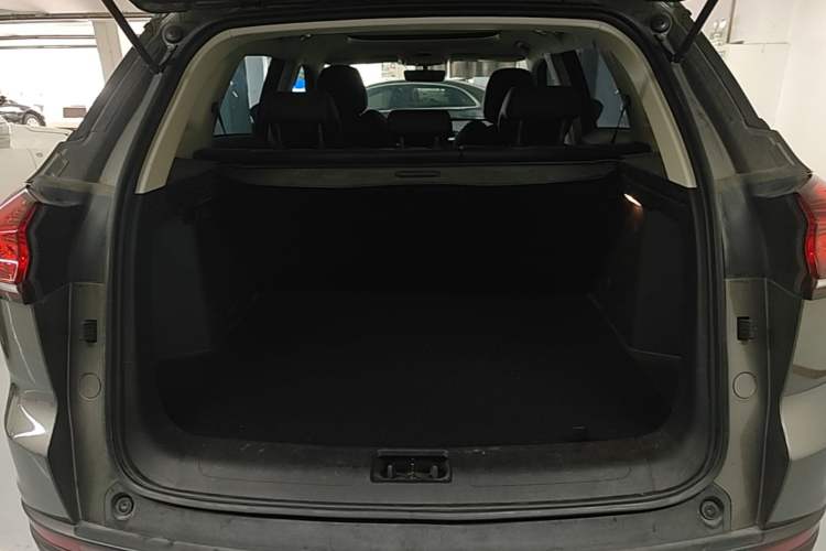 Used Geely Auto Emgrand X7 Sport 2020 1.8TD DCT Smart PRO Trunk