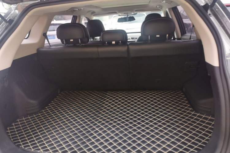 Used Geely Auto Emgrand X7 Sport 2020 1.8TD DCT Two-Wheel Drive Smart Connect 4G-Enabled Version Trunk