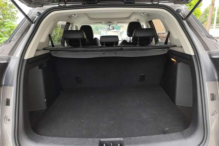 Used Geely Auto Emgrand X7 Sport 2020 1.8TD DCT Smart PRO Trunk