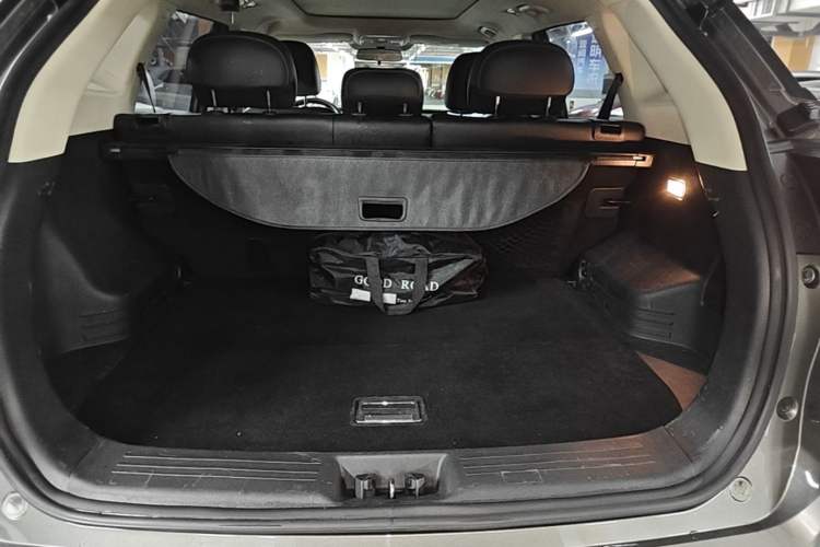 Used Geely Auto Emgrand X7 Sport 2020 1.8TD DCT Two-Wheel Drive Smart Connect 4G-Enabled Version Trunk
