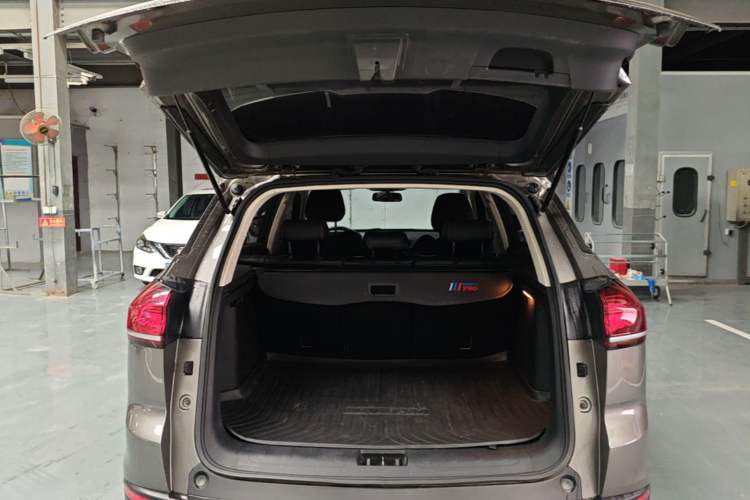 Used Geely Auto Emgrand X7 Sport 2020 1.8TD DCT Smart Connect PRO Trunk