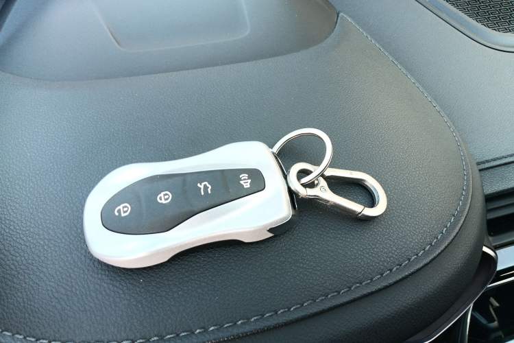 Used Geely Auto Emgrand X7 Sport 2020 1.8TD DCT Smart PRO Vehicle Key