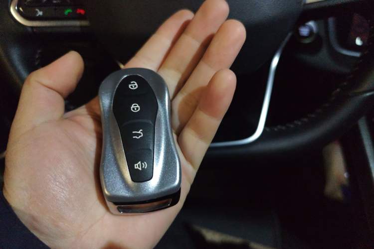 Used Geely Auto Emgrand X7 Sport 2020 1.8TD DCT Smart PRO Vehicle Key