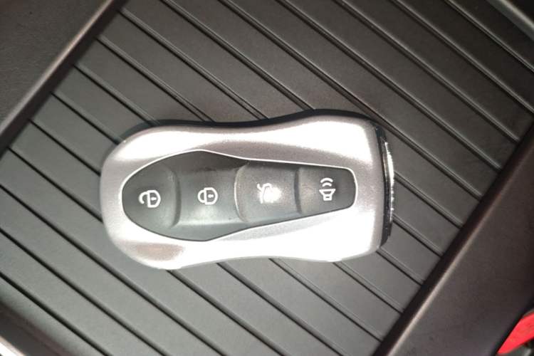 Used Geely Auto Emgrand X7 Sport 2020 1.8TD DCT Smart Connect PRO Vehicle Key