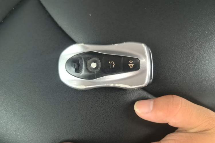 Used Geely Auto Emgrand X7 Sport 2020 1.8TD DCT Smart Connect PRO Vehicle Key