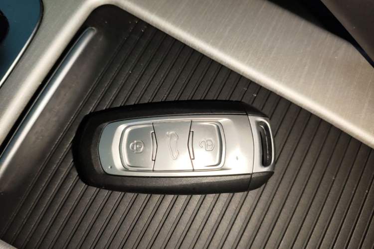 Used Geely Auto Emgrand X7 Sport 2020 1.8TD DCT Two-Wheel Drive Zhiya Model Vehicle Key