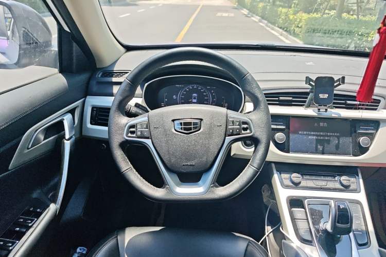 Used Geely Auto Emgrand X7 Sport 2020 1.8TD DCT Two-Wheel Drive Smart Connect 4G-Enabled Version Steering Wheel
