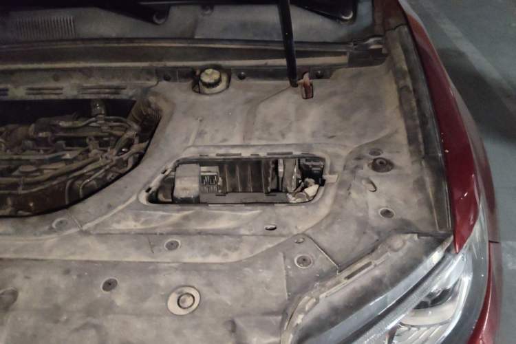 Used Geely Auto Emgrand X7 Sport 2020 1.8TD DCT Two-Wheel Drive Smart Connect 4G-Enabled Version Engine Bay Left