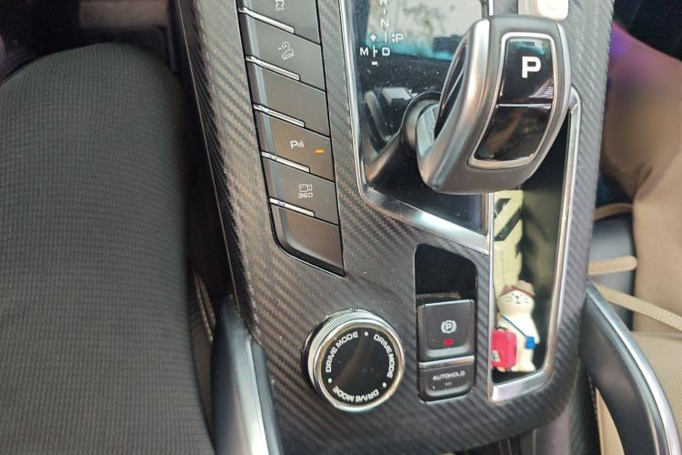 Used Geely Auto Emgrand X7 Sport 2020 1.8TD DCT ZhiZun PRO Gear Lever