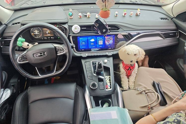 Used Geely Auto Emgrand X7 Sport 2020 1.8TD DCT ZhiZun PRO Interior 2