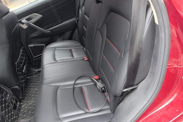 Used Geely Auto Emgrand X7 Sport 2020 1.8TD DCT Two-Wheel Drive Smart Connect 4G-Enabled Version Left Rear Seat