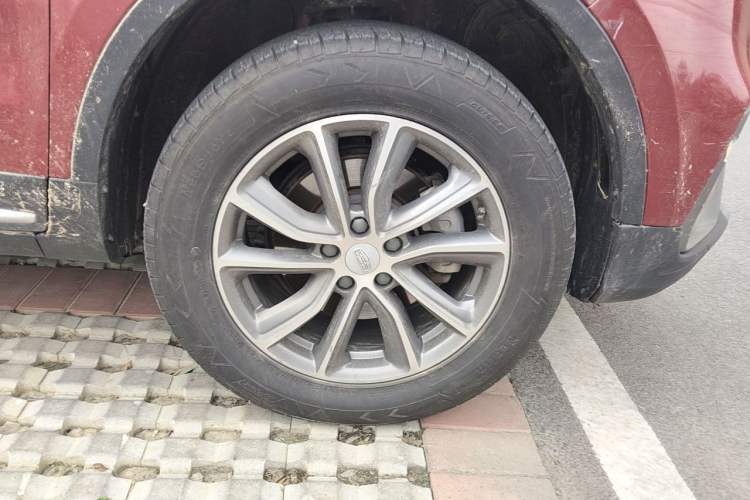 Used Geely Auto Emgrand X7 Sport 2020 1.8TD DCT Two-Wheel Drive Smart Connect 4G-Enabled Version Right Front Wheel Hub