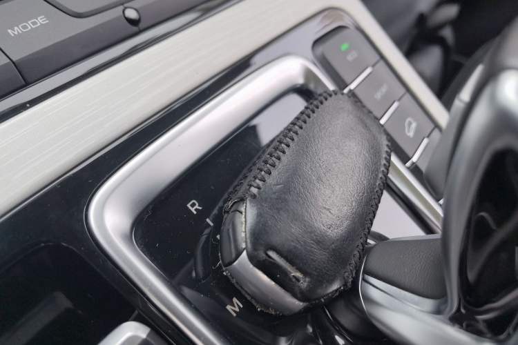 Used Geely Auto Emgrand X7 Sport 2020 1.8TD DCT Two-Wheel Drive Smart Connect 4G-Enabled Version Vehicle Key