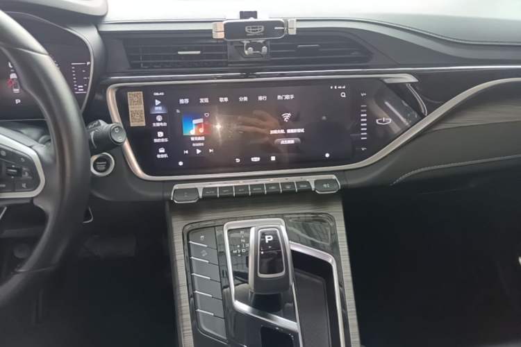 Used Geely Auto Emgrand X7 Sport 2020 1.8TD DCT Smart Connect PRO Audio And AC Panel