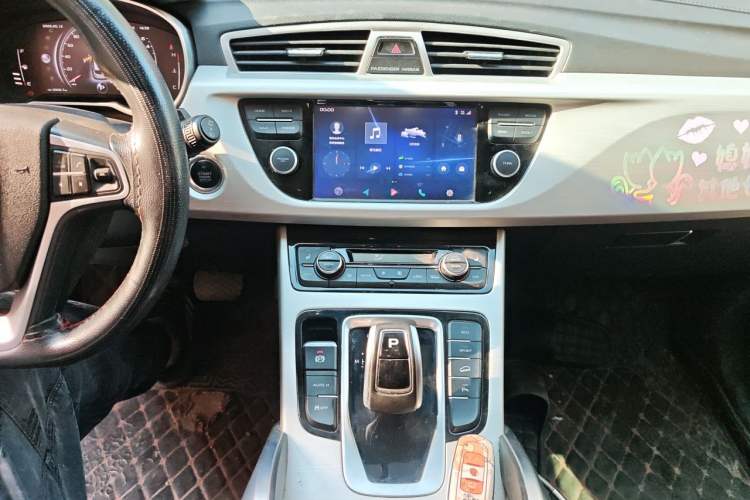 Used Geely Auto Emgrand X7 Sport 2020 1.8TD DCT Two-Wheel Drive Smart Connect 4G-Enabled Version Audio And AC Panel