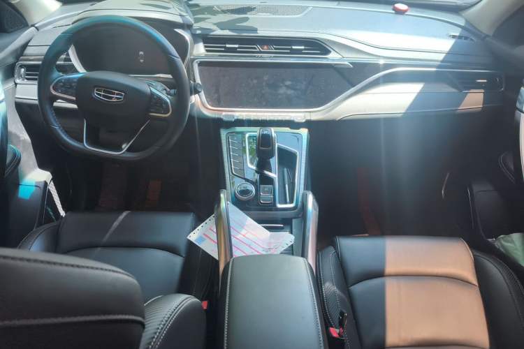 Used Geely Auto Emgrand X7 Sport 2020 1.8TD DCT Smart Connect PRO Center Console