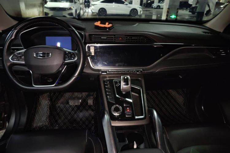 Used Geely Auto Emgrand X7 Sport 2020 1.5TD Automatic Smart Connect PRO Center Console