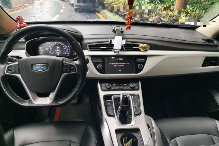 Used Geely Auto Emgrand X7 Sport 2020 1.8TD DCT Two-Wheel Drive Smart Connect 4G-Enabled Version Center Console