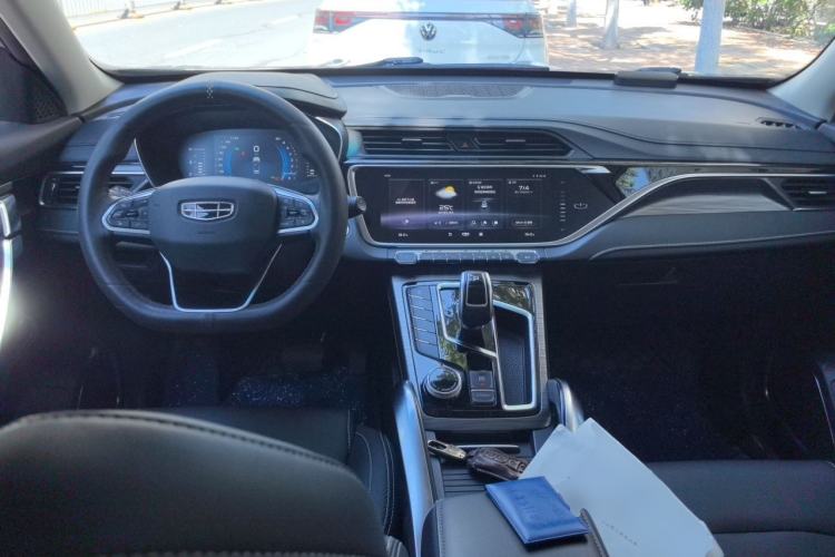 Used Geely Auto Emgrand X7 Sport 2020 1.8TD DCT Smart Connect PRO Center Console