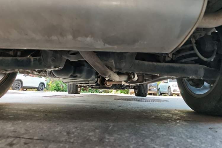 Used Geely Auto Emgrand X7 Sport 2020 1.8TD DCT Two-Wheel Drive Smart Connect 4G-Enabled Version Chassis Rear