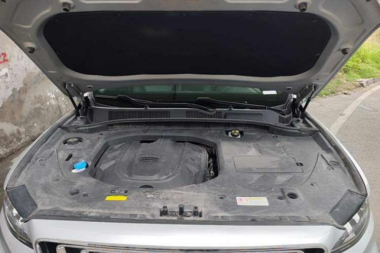 Used Geely Auto Emgrand X7 Sport 2020 1.5TD Automatic Smart Connect PRO Engine Bay