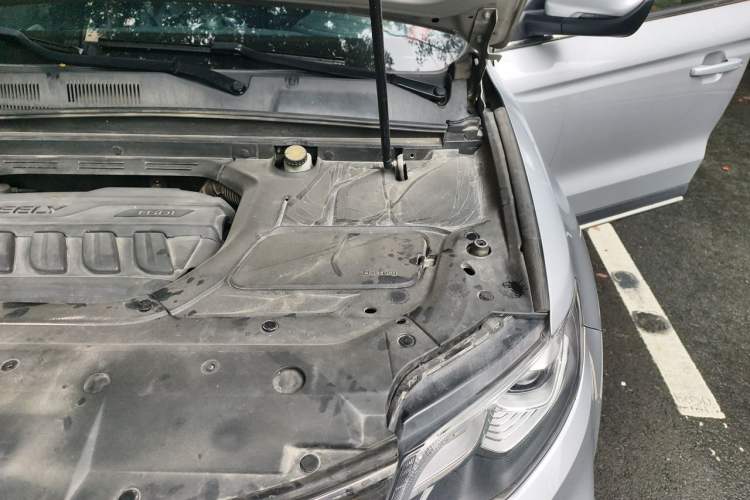 Used Geely Auto Emgrand X7 Sport 2020 1.8TD DCT Two-Wheel Drive Smart Connect 4G-Enabled Version Engine Bay Left