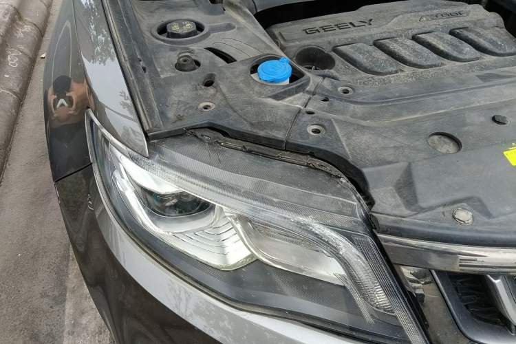 Used Geely Auto Emgrand X7 Sport 2020 1.8TD DCT Two-Wheel Drive Smart Connect 4G-Enabled Version Engine Bay Right