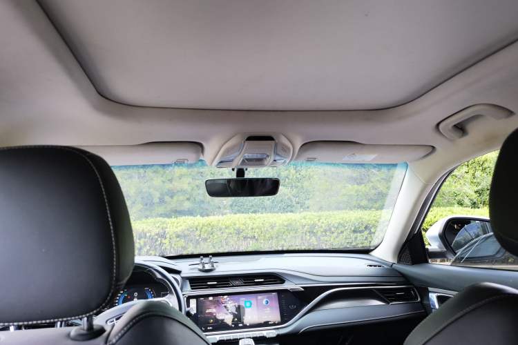 Used Geely Auto Emgrand X7 Sport 2020 1.5TD Automatic Smart Connect PRO Headliner
