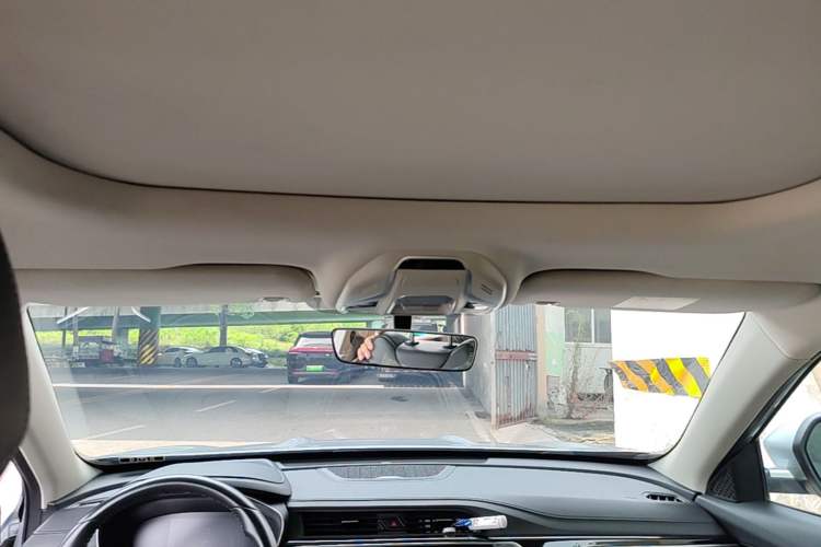 Used Geely Auto Emgrand X7 Sport 2020 1.5TD Automatic Smart Connect PRO Headliner