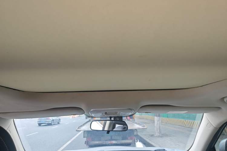 Used Geely Auto Emgrand X7 Sport 2020 1.8TD DCT Two-Wheel Drive Smart Connect 4G-Enabled Version Headliner