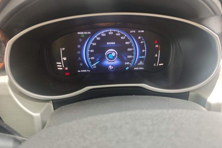 Used Geely Auto Emgrand X7 Sport 2020 1.8TD DCT Two-Wheel Drive Smart Connect 4G-Enabled Version Instrument Cluster