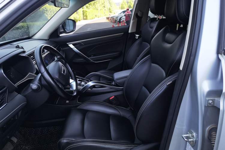 Used Geely Auto Emgrand X7 Sport 2020 1.5TD Automatic Smart Connect PRO Left Front Seat