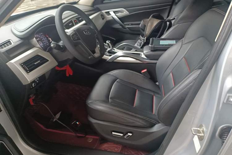 Used Geely Auto Emgrand X7 Sport 2020 1.8TD DCT Two-Wheel Drive Smart Connect 4G-Enabled Version Left Front Seat