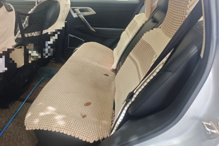 Used Geely Auto Emgrand X7 Sport 2020 1.8TD DCT Two-Wheel Drive Smart Connect 4G-Enabled Version Left Rear Seat