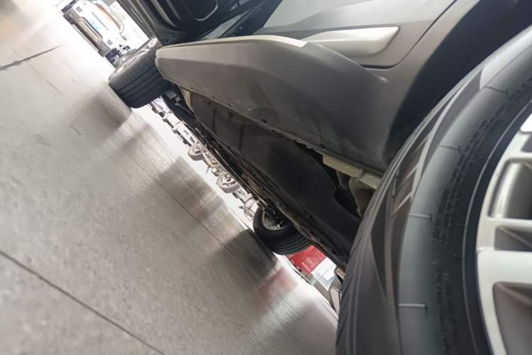 Used Geely Auto Emgrand X7 Sport 2020 1.8TD DCT Smart Connect PRO Left Side Sill