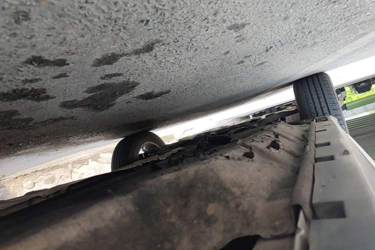 Used Geely Auto Emgrand X7 Sport 2020 1.5TD Automatic Smart Connect PRO Left Side Sill