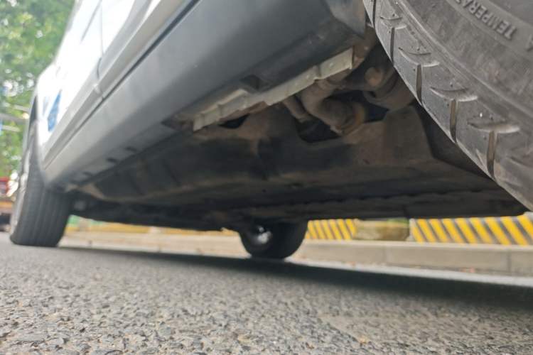 Used Geely Auto Emgrand X7 Sport 2020 1.8TD DCT Two-Wheel Drive Smart Connect 4G-Enabled Version Left Side Sill