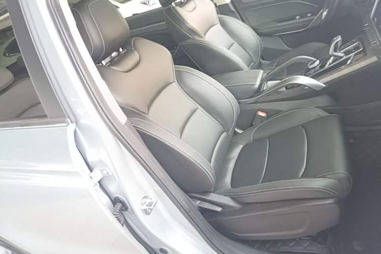 Used Geely Auto Emgrand X7 Sport 2020 1.8TD DCT Smart Connect PRO Right Front Seat