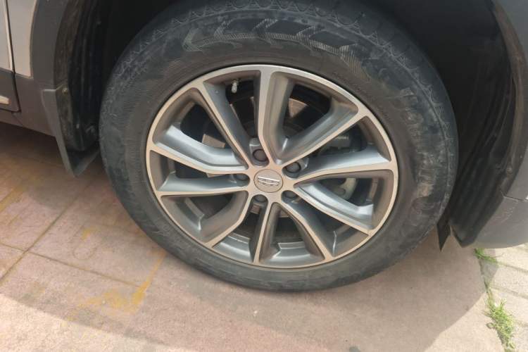 Used Geely Auto Emgrand X7 Sport 2020 1.8TD DCT Two-Wheel Drive Smart Connect 4G-Enabled Version Right Front Wheel Hub